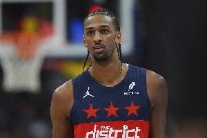 予取予求!萨尔半场14中8爆砍20分7板2断 三分3中2 予取予求!萨尔半场14中8爆砍20分7板2断 三分3中2