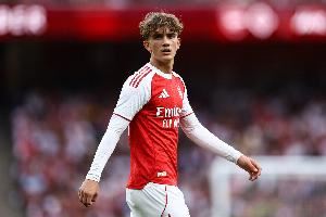 15岁道曼出战71分钟5成功过人,同期场上其他球员最多仅2次 15岁道曼出战71分钟5成功过人,同期场上其他球员最多仅2次