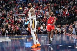 比肩詹&杜&东!莱昂纳德一年内两次命中压哨绝杀 现役第9人 比肩詹&杜&东!莱昂纳德一年内两次命中压哨绝杀 现役第9人